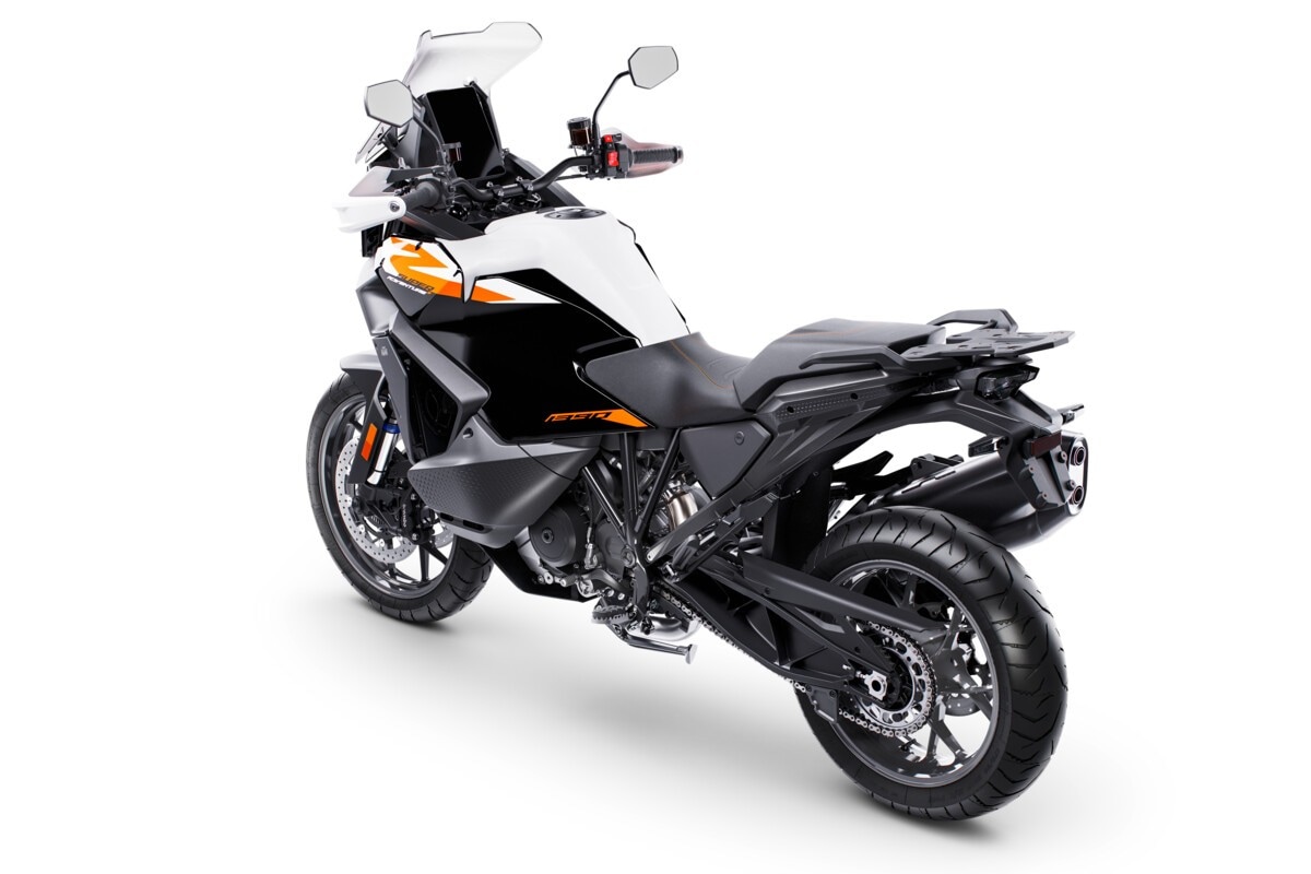 KTM 1390 Super Adventure 2026: arriva la nuova generazione